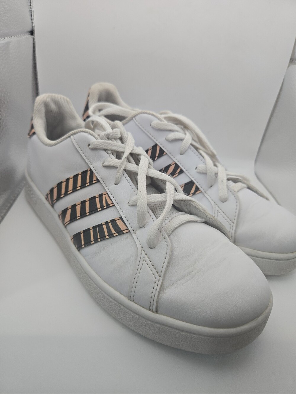 Adidas Women's Size 6.5 White Sneakers Pink Black Animal Print Stripe Lace Up